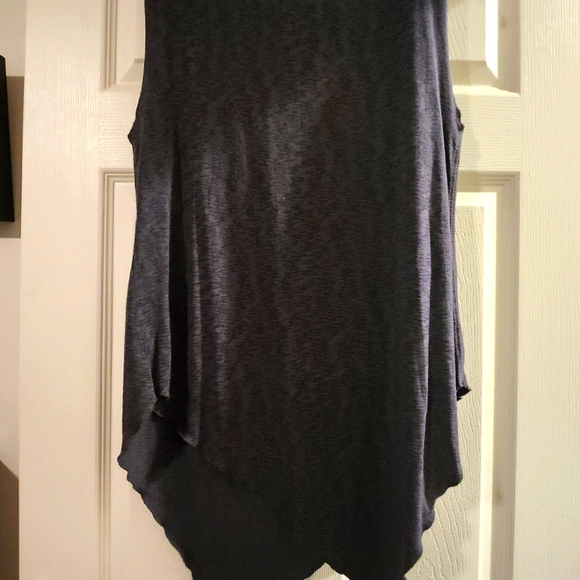 Ay Guey rhinestone skull sleeveless shirt - Picture 5 of 5